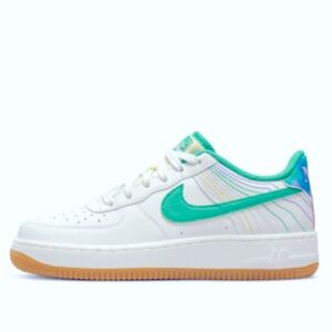 Nike Air Force 1 Lv8